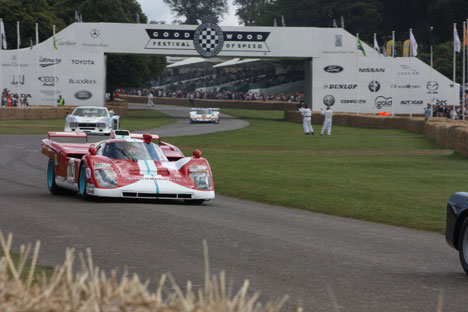 En utrolig smuk Ferrari 512 sportsvogn. Ja det var den som var oppe mod Porsche 917.